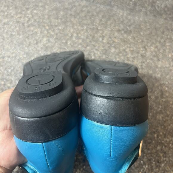 Gravity Defyer Sandals Blue Womens 7M Textured Leather Ankle Strap Open Toe Snap - Picture 8 of 11